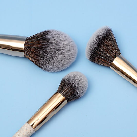 3 Pcs Degradable Make Up Brushes
