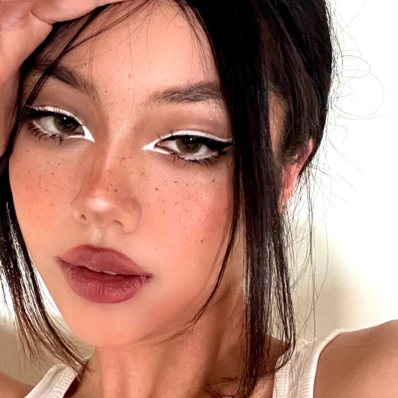 1PC White Eyeliner Pen Waterproof
