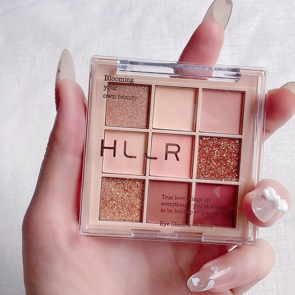 Waterproof Shimmering Matt Eyeshadow Palette