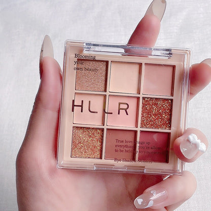 Waterproof Shimmering Matt Eyeshadow Palette